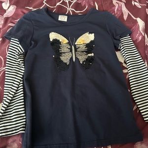 Little Girl’s Long-sleeved Butterfly Shirt Size 6/7 Youth